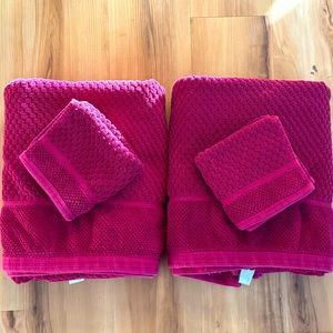 COPY - 4 Pc Towel Set❄️